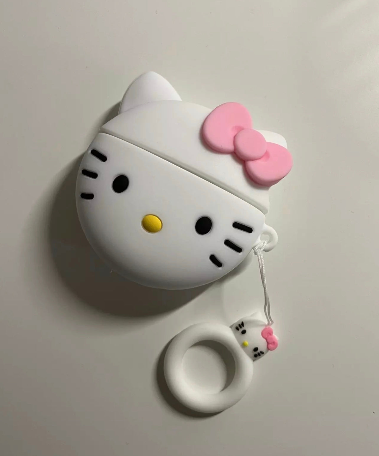 Hello Kitty Fundas AirPods 1era/2da Generación COMICS